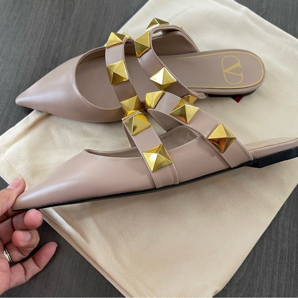 Valentino Beige Leather Rockstud-embellishment pointed-toe mules size 7.5 NEW! - Picture 8 of 12